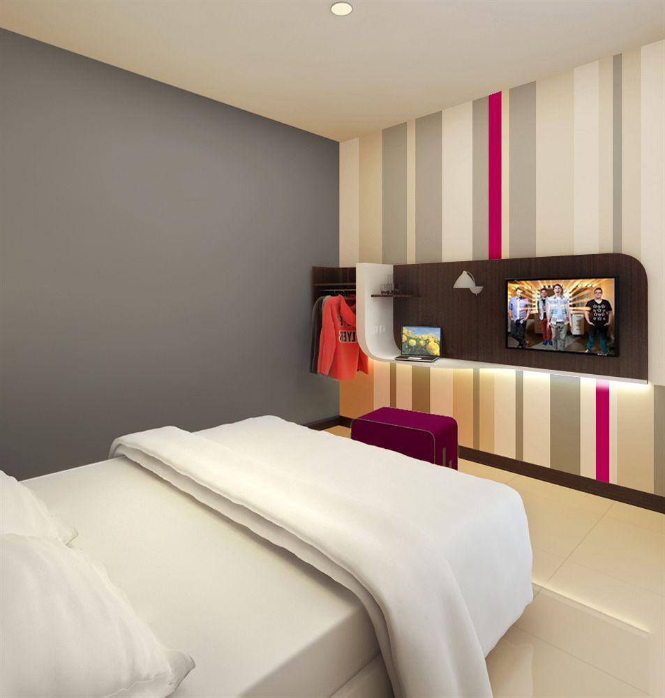 J Hotel Medan Exterior foto