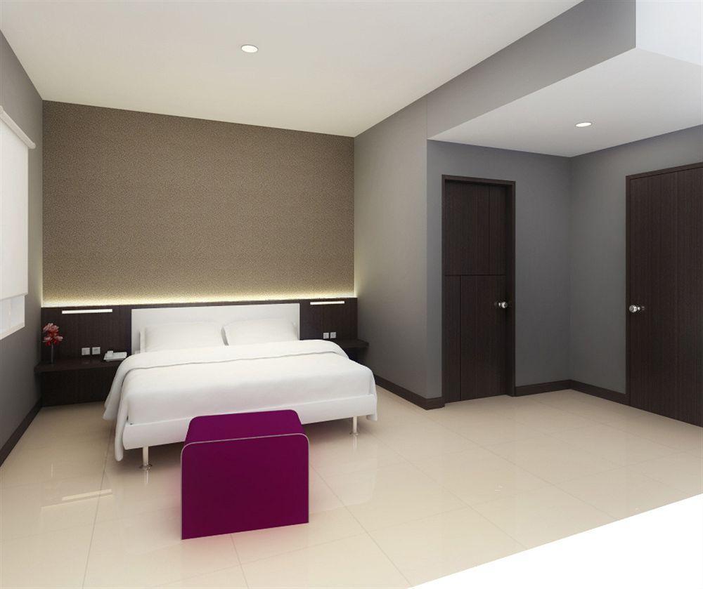 J Hotel Medan Exterior foto