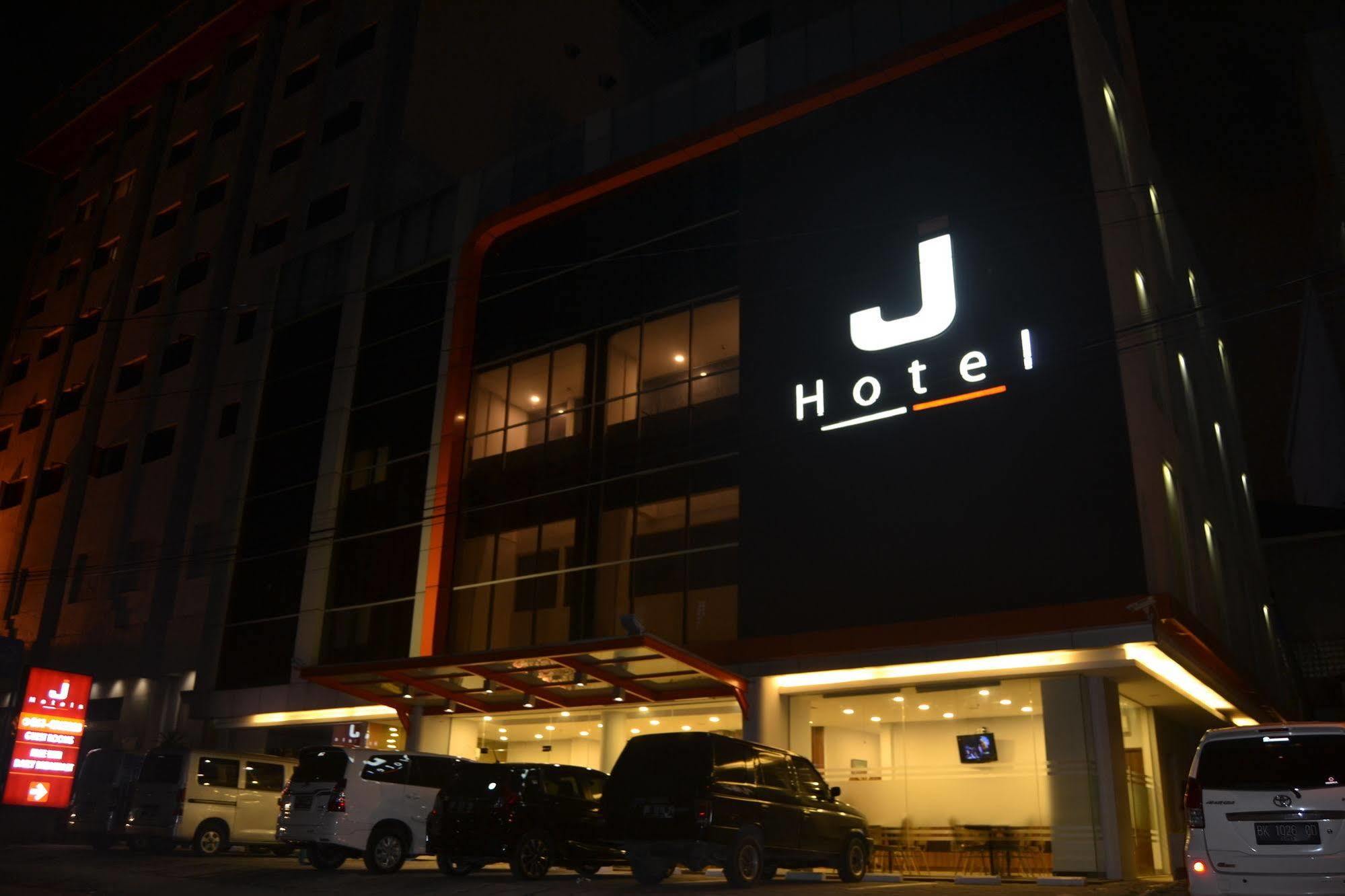 J Hotel Medan Exterior foto