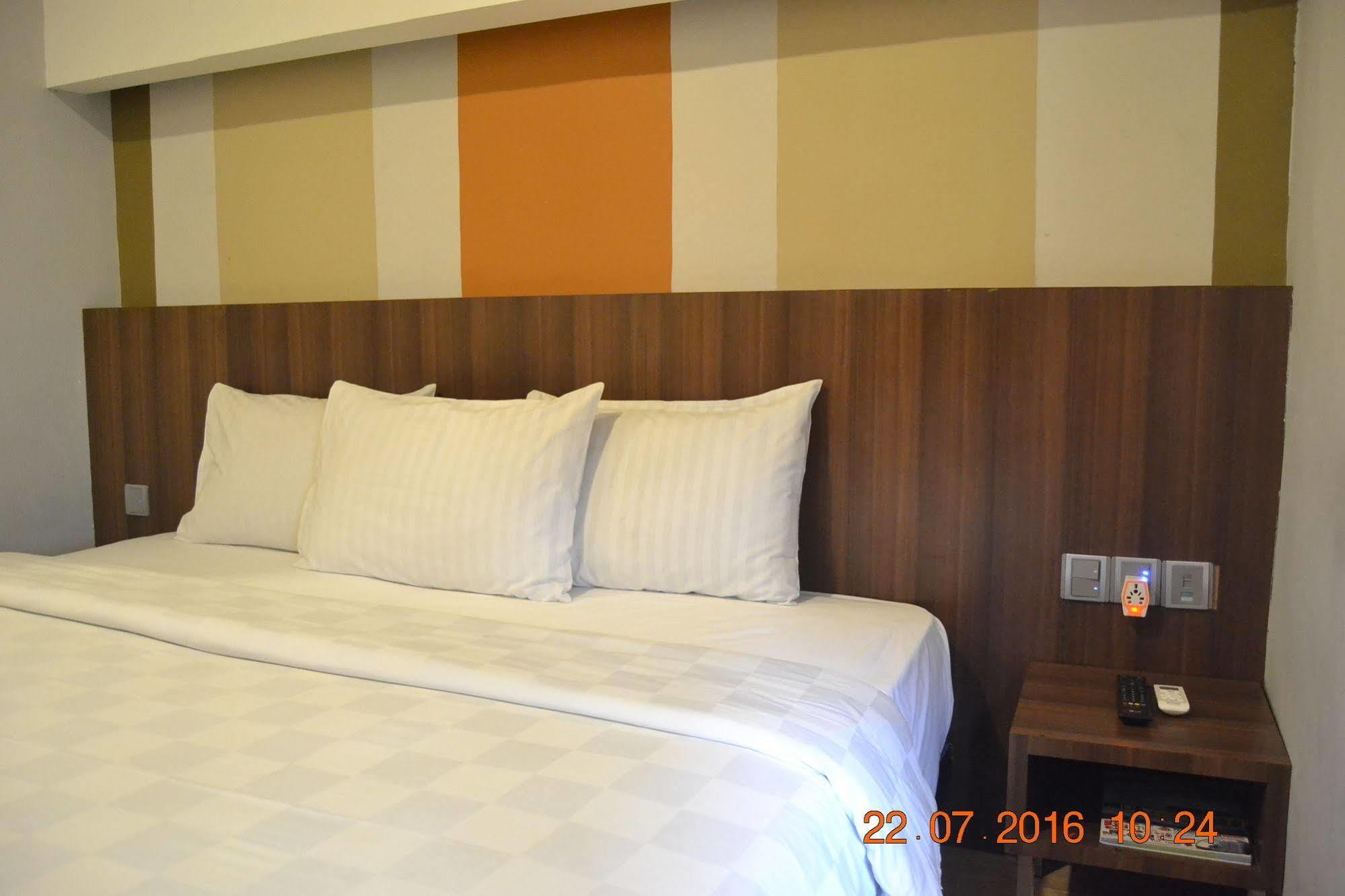 J Hotel Medan Exterior foto