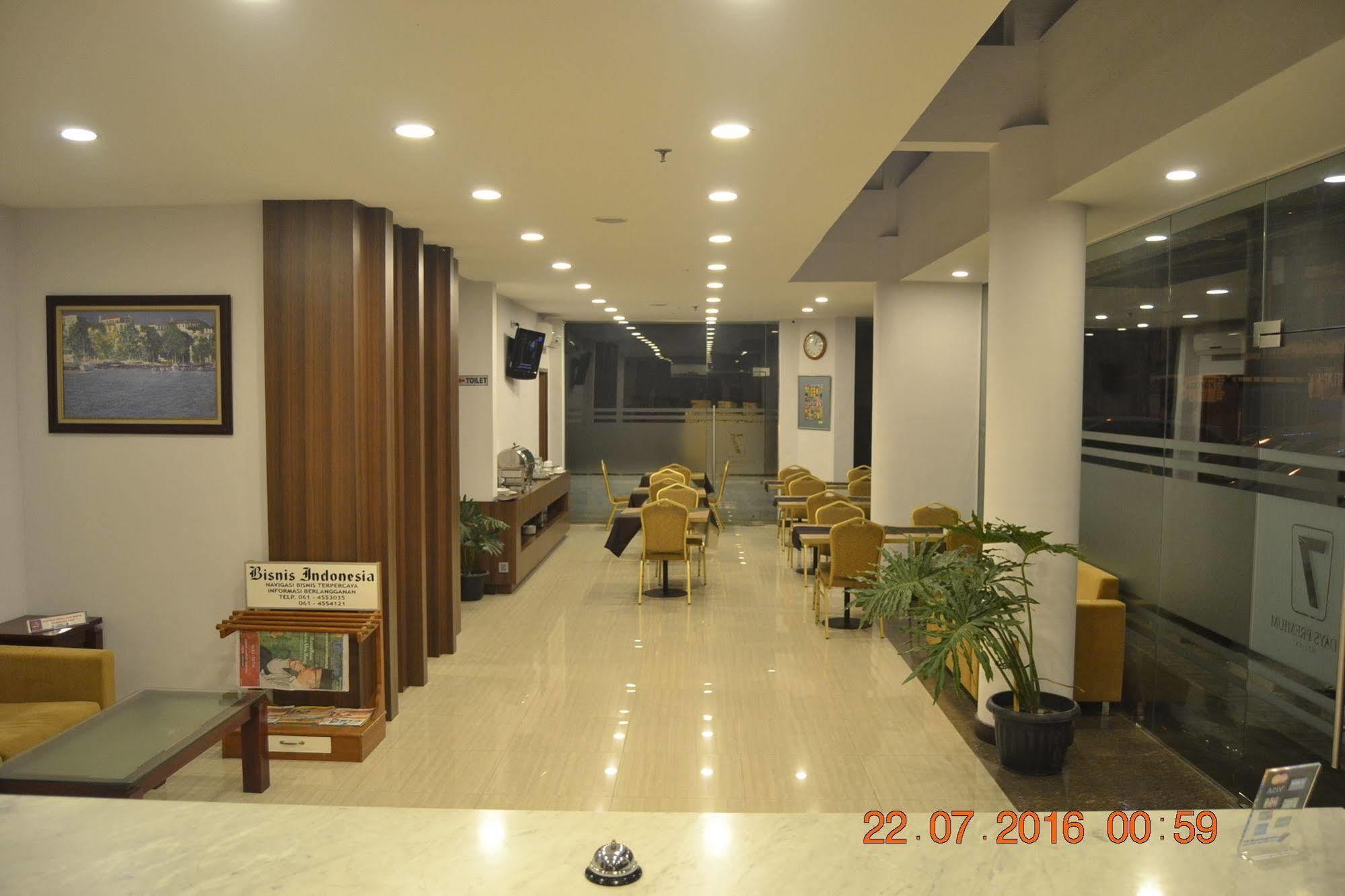 J Hotel Medan Exterior foto