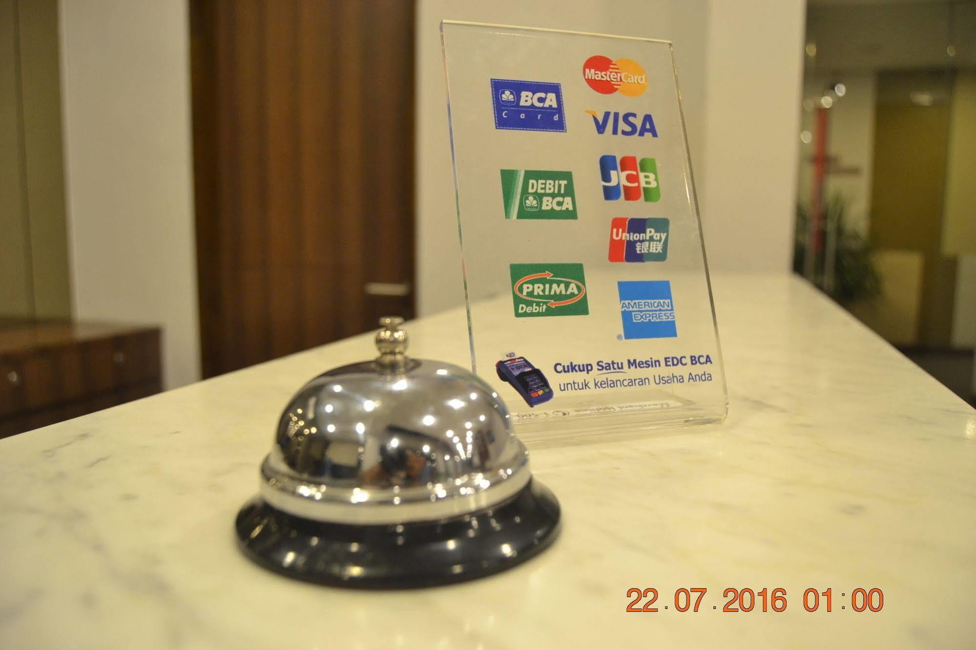 J Hotel Medan Exterior foto