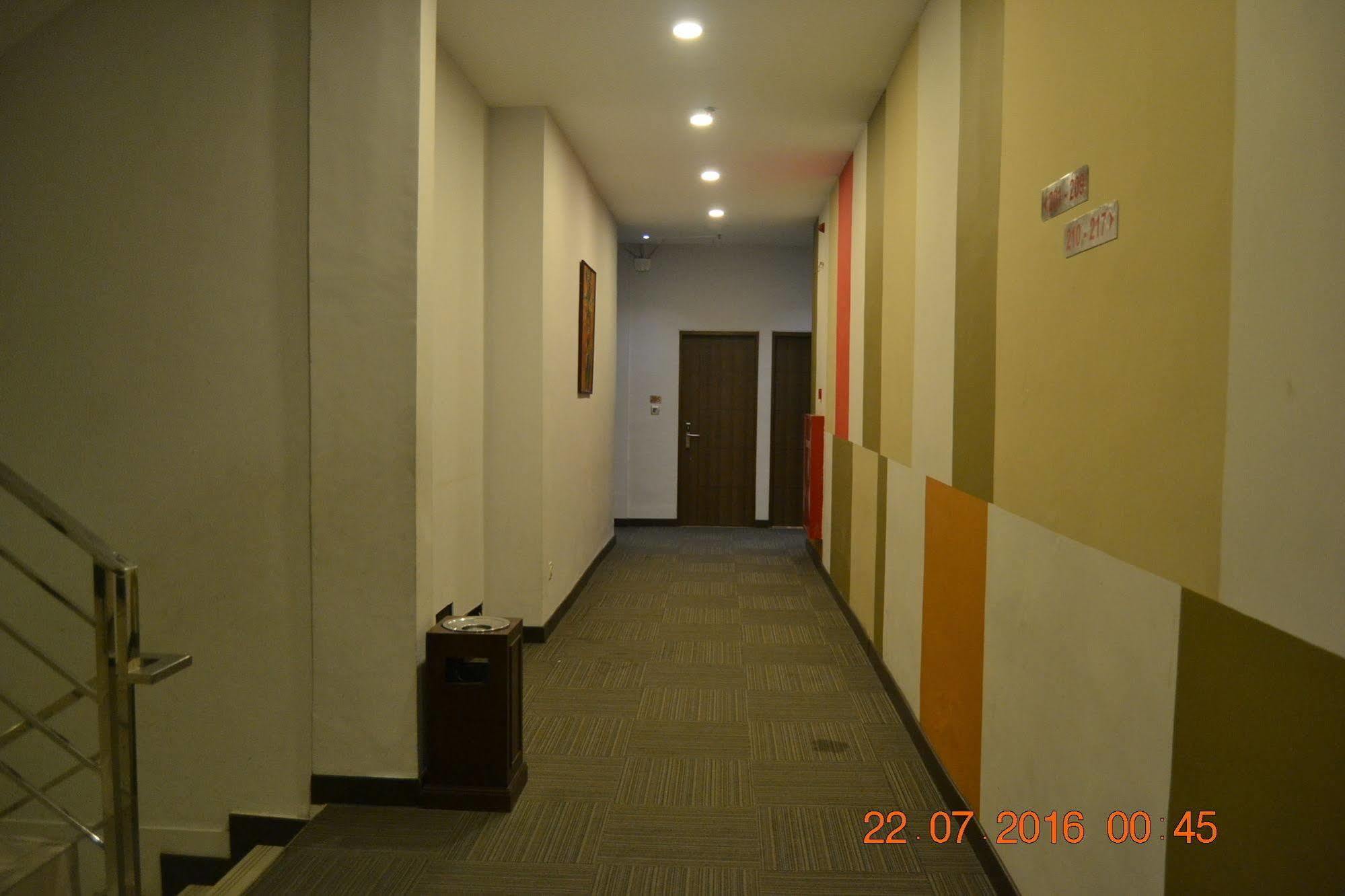 J Hotel Medan Exterior foto