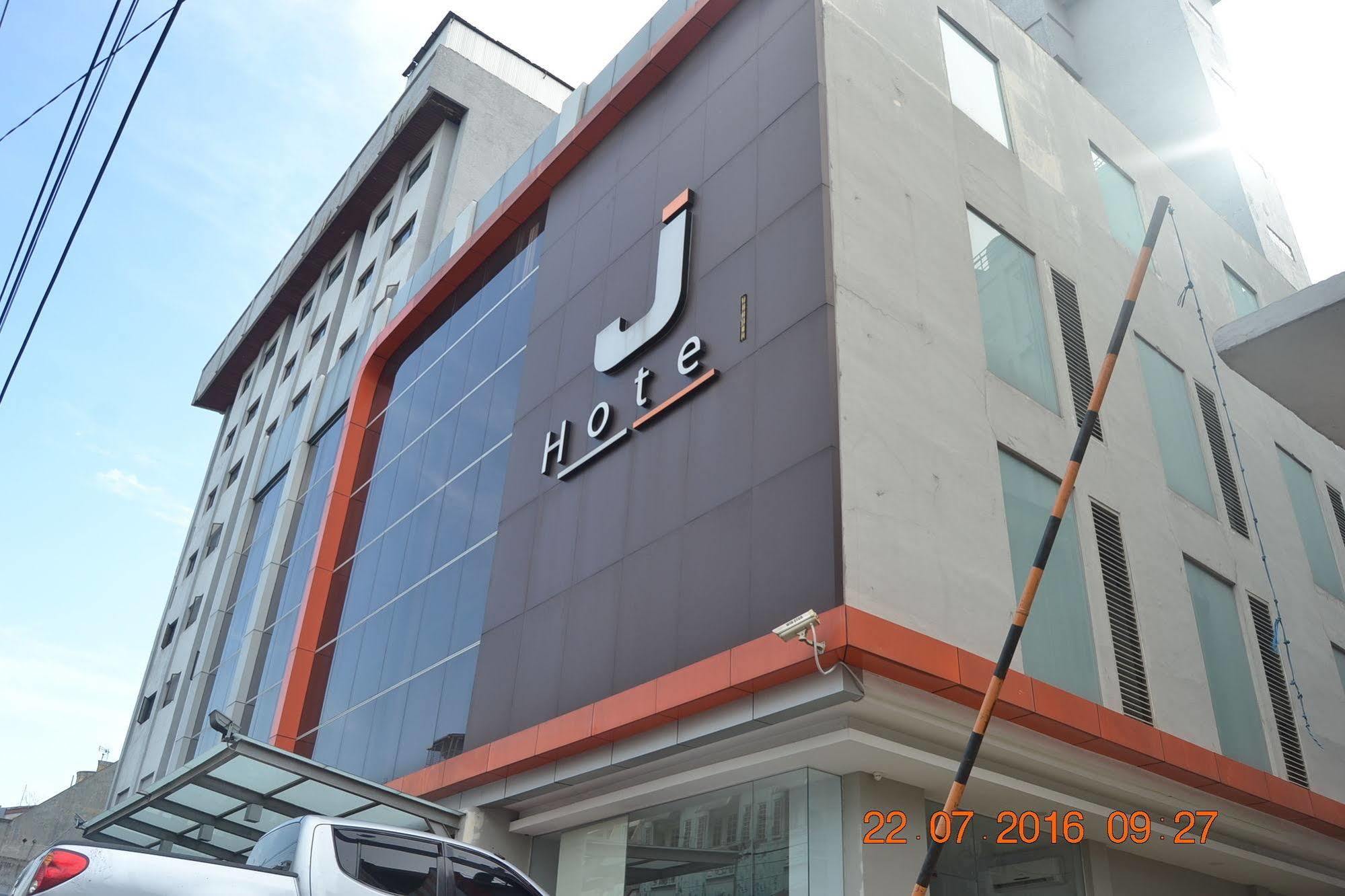 J Hotel Medan Exterior foto
